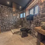 Quirky Retreats - The Old Stable Villa