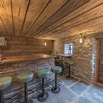 Villa Quirky Retreats - The Old Stable *