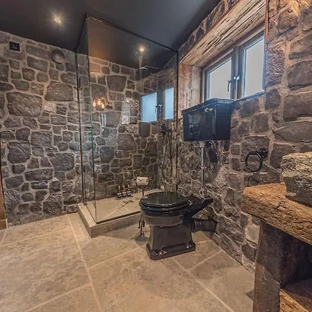 Quirky Retreats - The Barn Villa