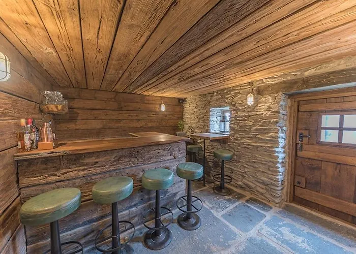 Villa Quirky Retreats - The Old Stable *