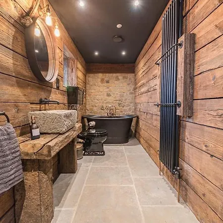 Quirky Retreats - The Barn 别墅